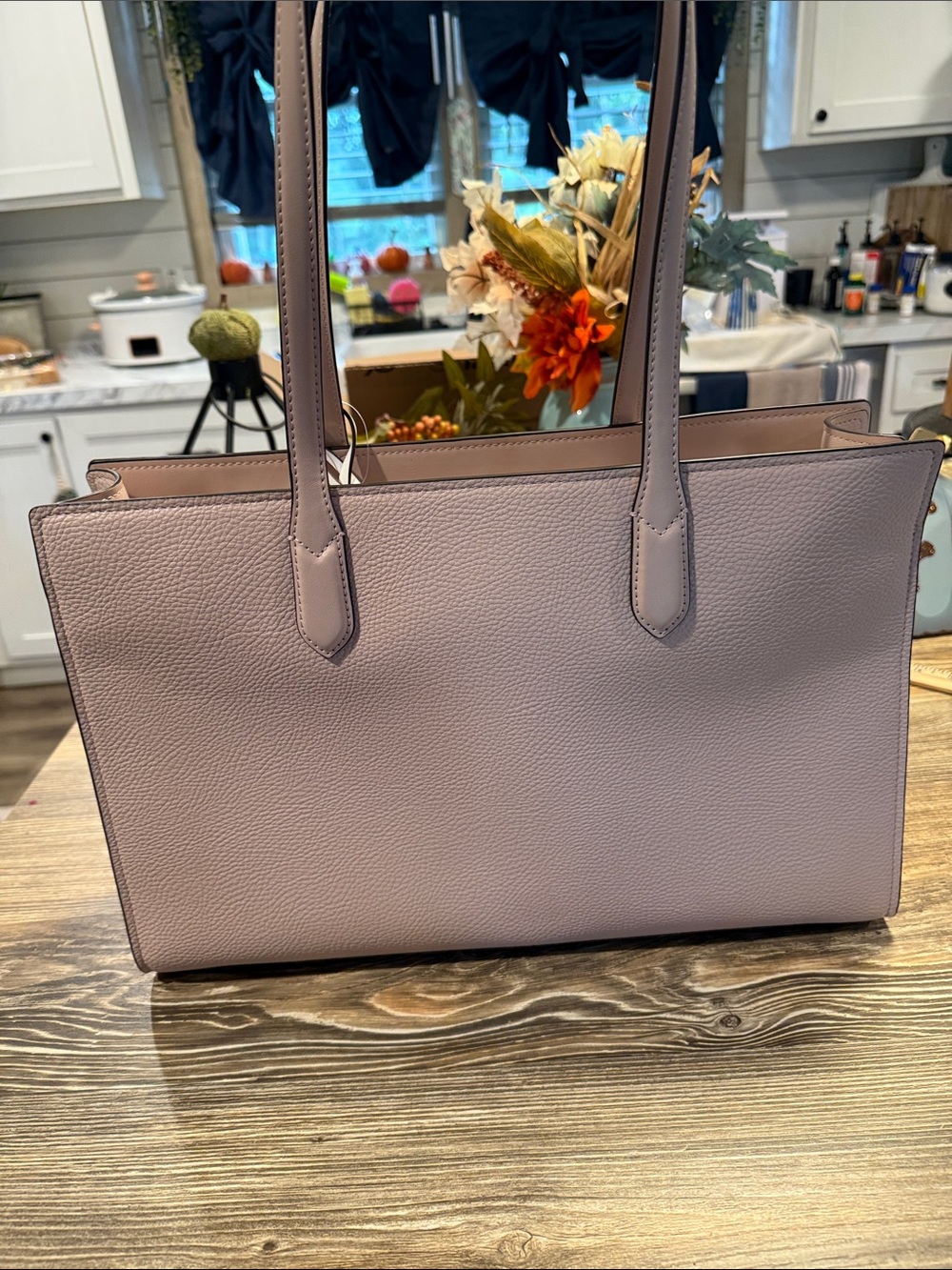 Michael Kors Dusty Pink Scarlett Leather Tote with Floral Charm - Picture 8 of 11